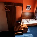 アルパー　ホテル　ポツダメール　プラッツ