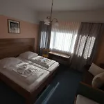 アルパー　ホテル　ポツダメール　プラッツ ホテル 3*