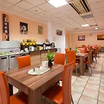 Alper Am Potsdamer Platz