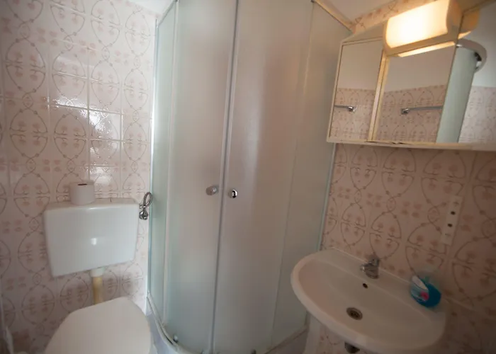 Alper Am Potsdamer Platz