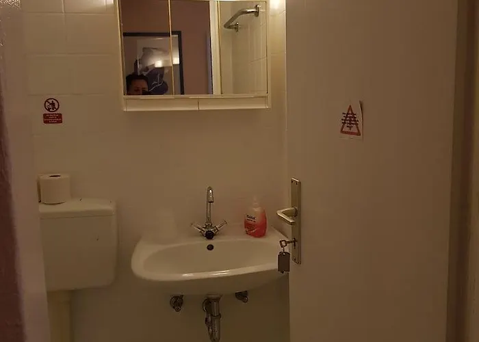 Alper Am Potsdamer Platz