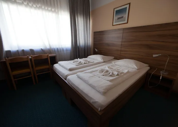 Alper Am Potsdamer Platz