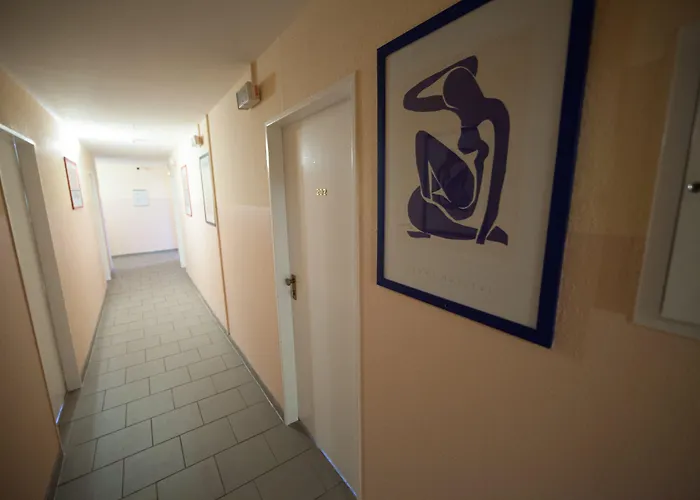 Alper Am Potsdamer Platz 3*