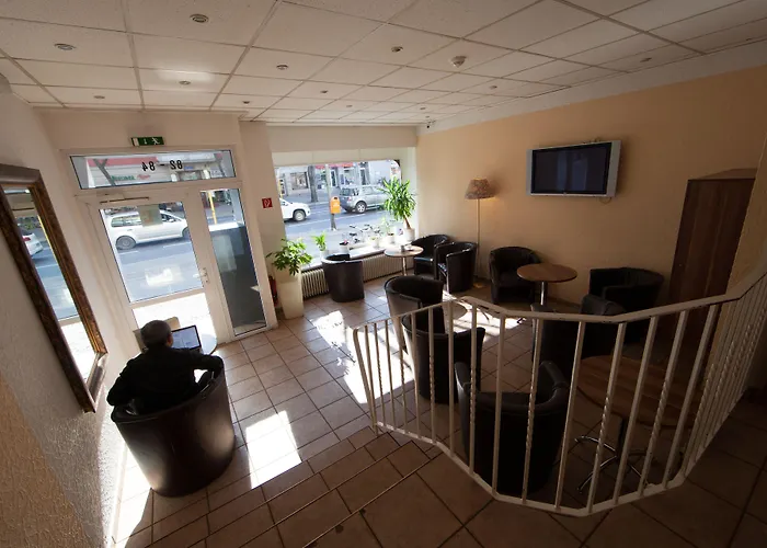 Alper Am Potsdamer Platz