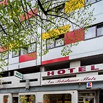 Alper Am Potsdamer Platz Berlin