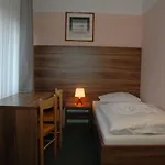 Hotel Alper Am Potsdamer Platz 3*