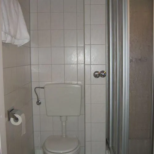 Alper Am Potsdamer Platz Hotel 3*